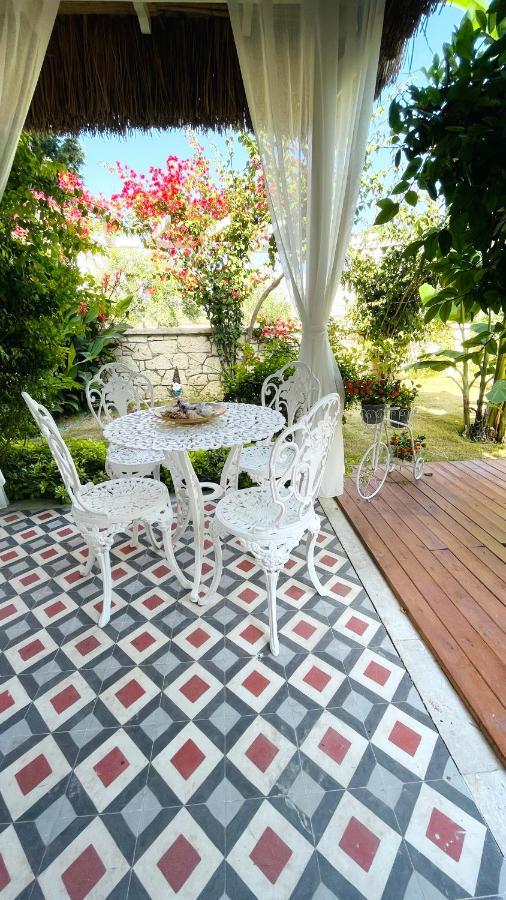 Ella Alacati Otel Ildiri エクステリア 写真